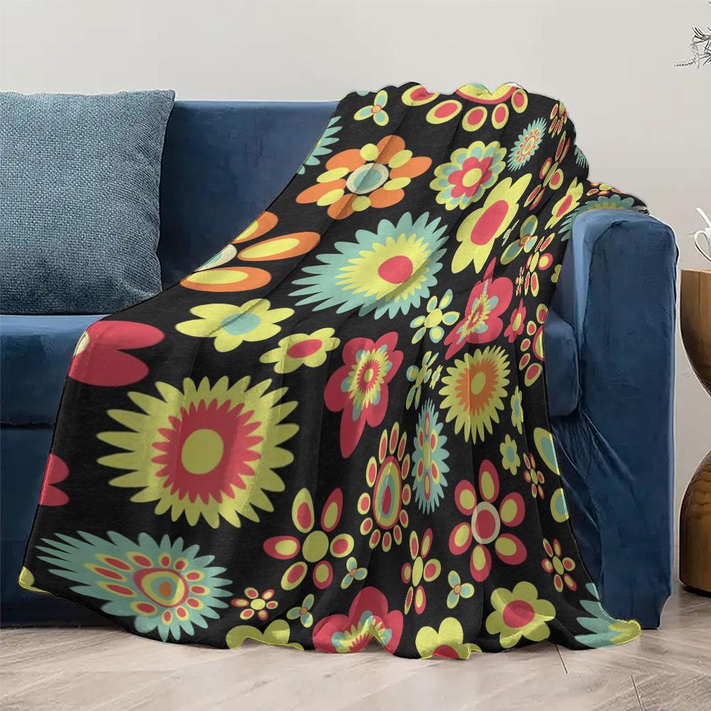 Vibrant Retro 60S Flower Print Fleece Blanket Small Throw Soft Cozy Decorative Bed Blanket Gift