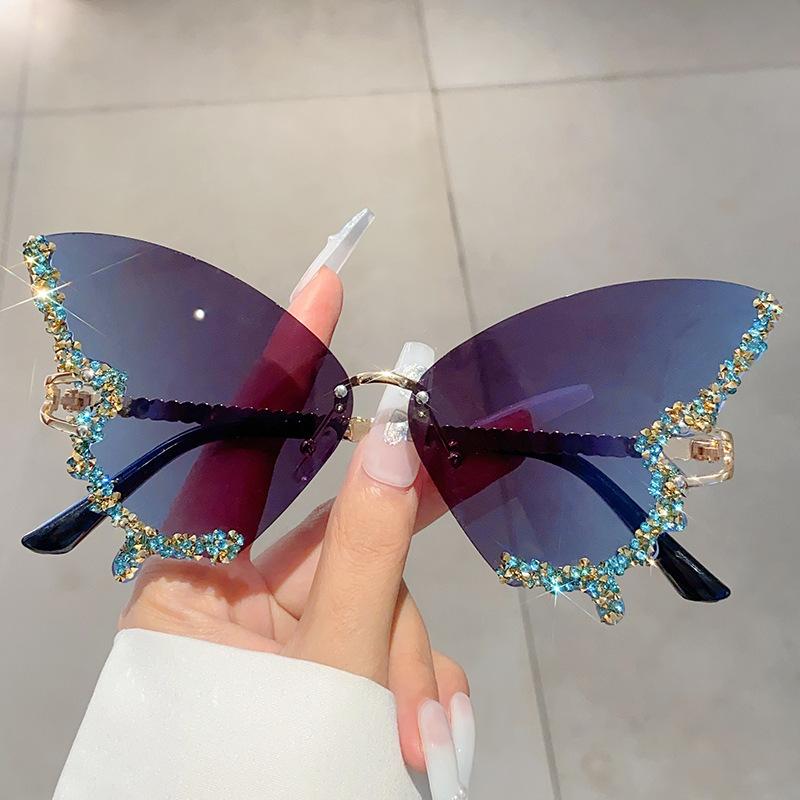Schmetterling eingelegt mit gebrochenen Diamanten und randlose Sonnenbrille Retro-Mode personalisiertes Outfit High-End-Sonnenbrille