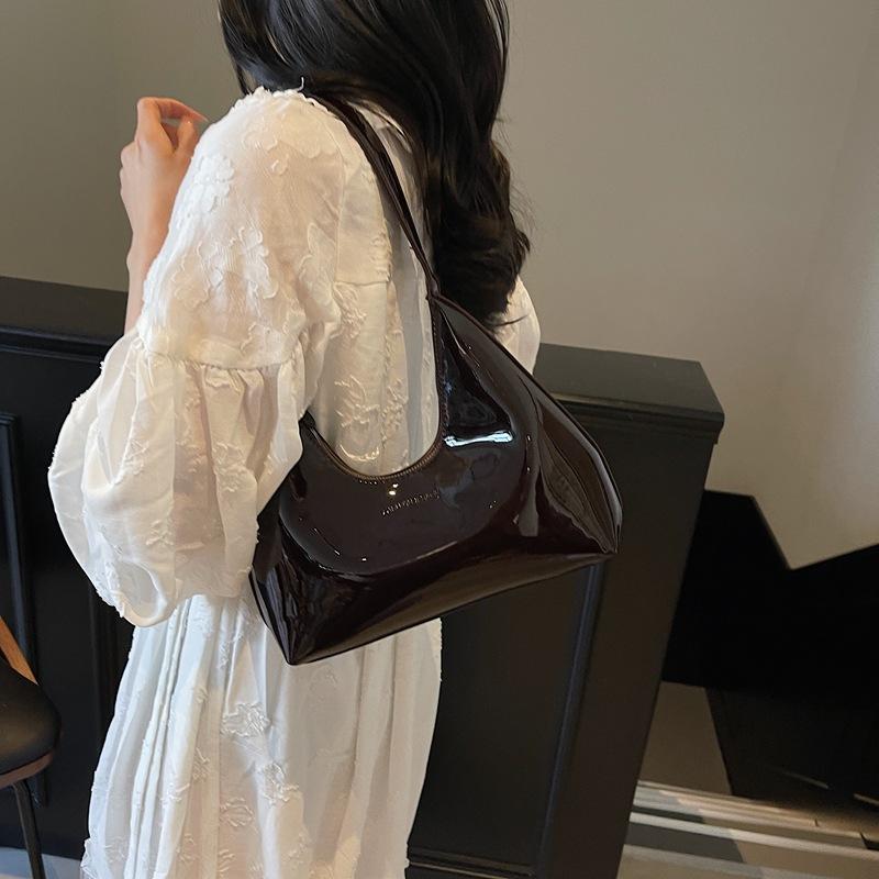 Casual Women's Bag New Fashion Shoulder Armpit Bag