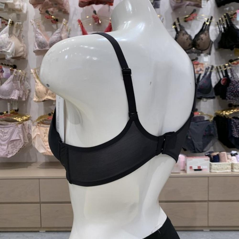 Triumph Women S inviSible No Wire Bra Black tcbS111849h04