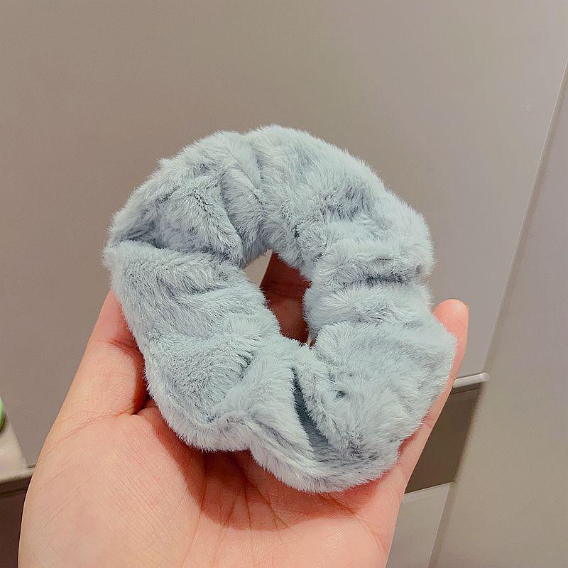 Chic Autumn/Winter Plush Hairband & Scrunchie for Women – Cute, Simple, Versatile Headwear