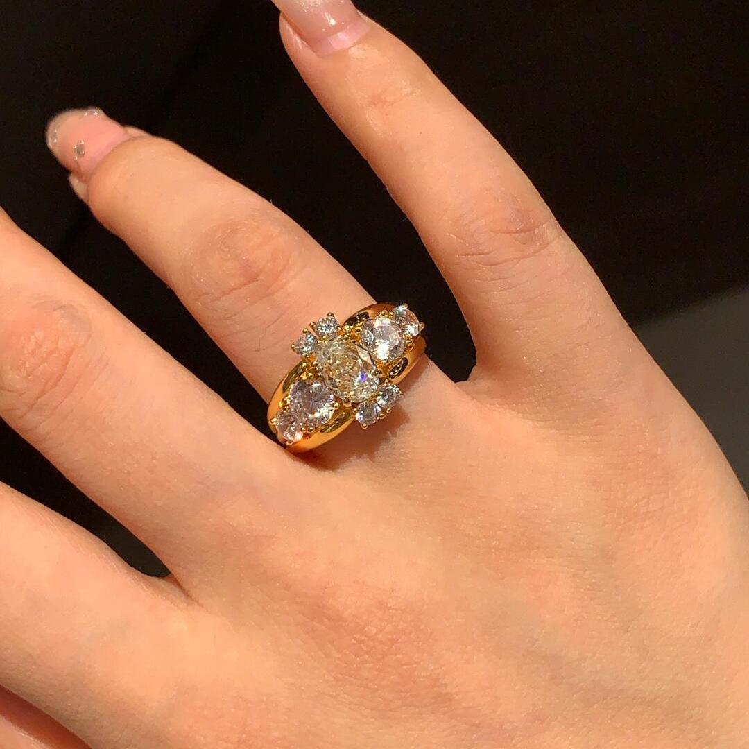 Vintage Old Money Wind French Heavy Industry Flash Pigeon Egg Ring Fashion Light Luxury Cross Diamond Ring Women adjustable opening