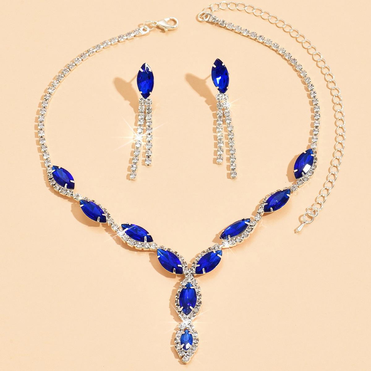 

Роскошный вечерний ювелирный набор: Ожерелье, браслет и серьги для женщин в европейском и американском стиле