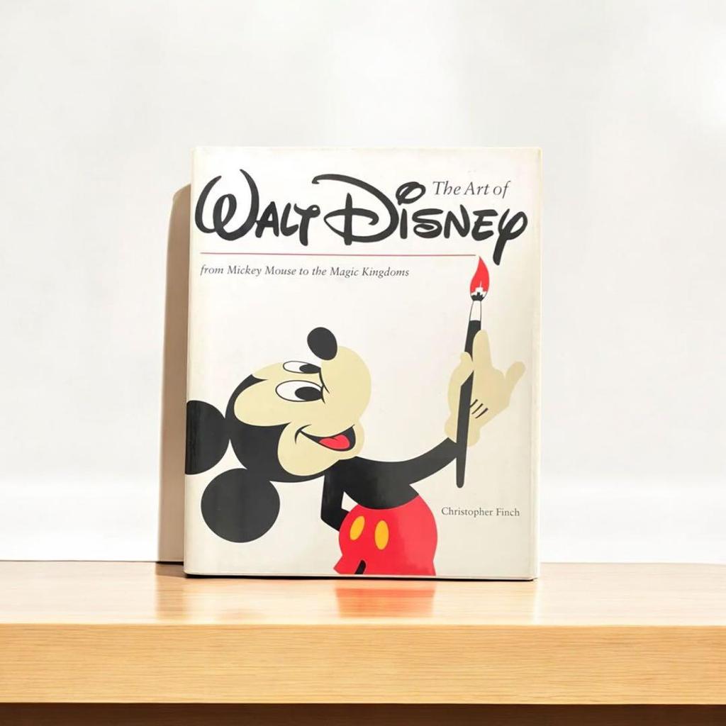[USED] Luxury book, rare! Foreign book, Walt Disney, Disney, large size, history, collection of works