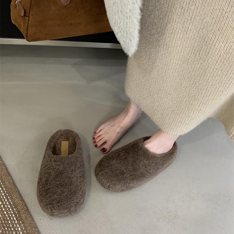 2025 Herbst und Winter neue vielseitige flauschige Hausschuhe Damen Outdoor-Wear Zuhause dicker Boden Samt warm Zehenkappe Baumwollhausschuhe Damen