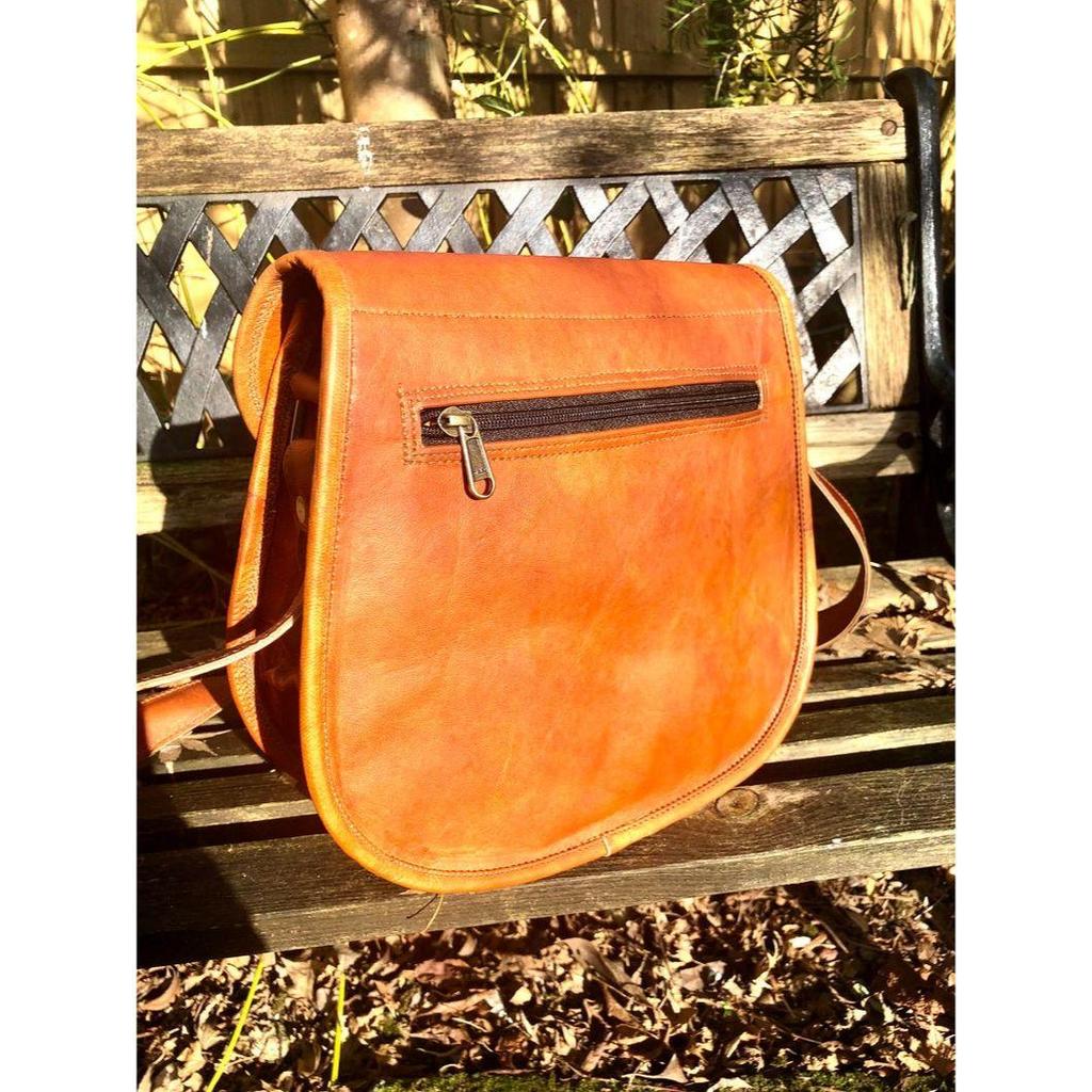 Medium Leather Saddle Bag, Retro Saddle Bag, 11x9 Brown Saddle, Back To the 70s Traditional Saddle Bag. Everybody Needs a Saddle To Love