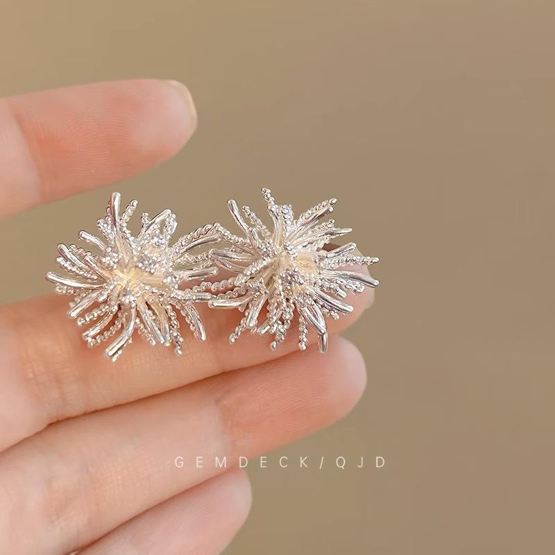 Colorful Dopamine Fabric Beaded Earrings – Women's Studs, Seaside Vacation Style, Ear Clips