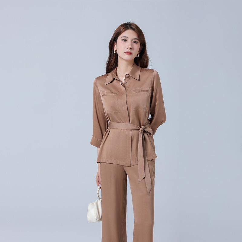 

2024 Women s Mulberry Silk Shirt & Pants Set: Spring Casual Three-Quarter Sleeve Top & Long Pants Medium темно-синього кольору