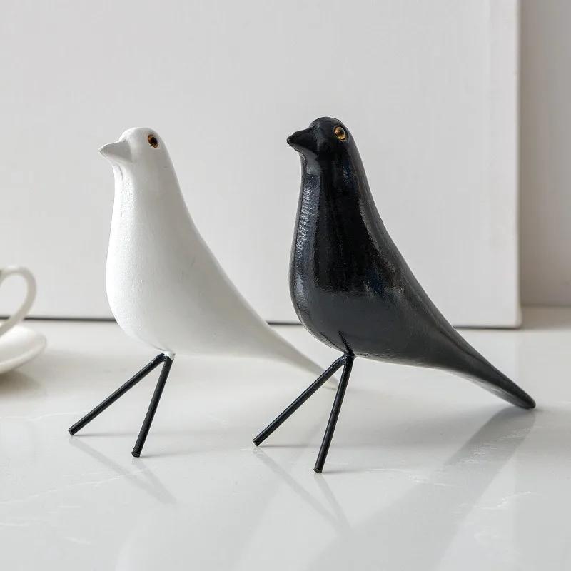 Ornamento Artistico Regalo Stile Nordico Statuetta Uccello in Resina Fatta a Mano Decorazione Moderna Minimalista per Soggiorno Camera da Letto Ufficio Decorazione per la Casa