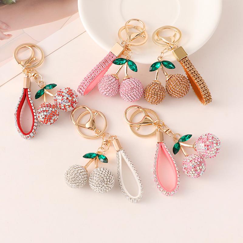 2025 New Cherry KeyChain Claw Chain Craft Full Crystal Rhinestone Women's Luxury Bags Pendant Souvenir Gifts for Family Friend