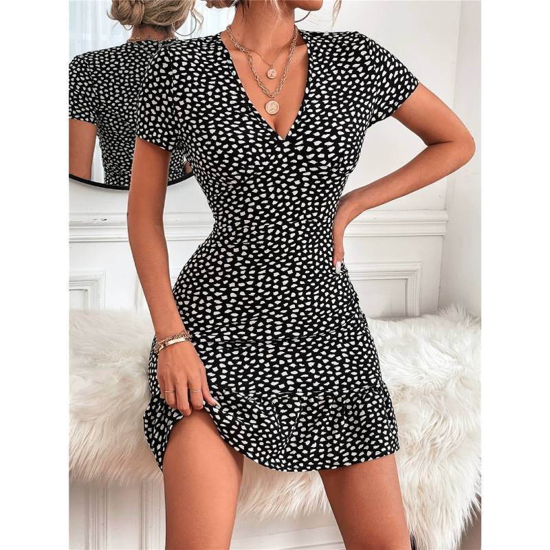 Summer Chic Floral Print V Neck Dress With Ruffle Hem For Casual And Beach Wear