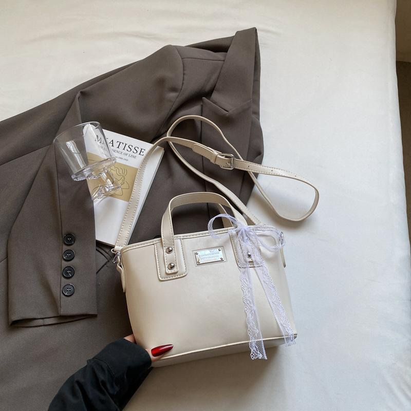 This Year's Popular Small Bags for Women's Spring and Summer Versatile 2025 New Fashion Messenger Bags Korean Version Portable Bucket Bags