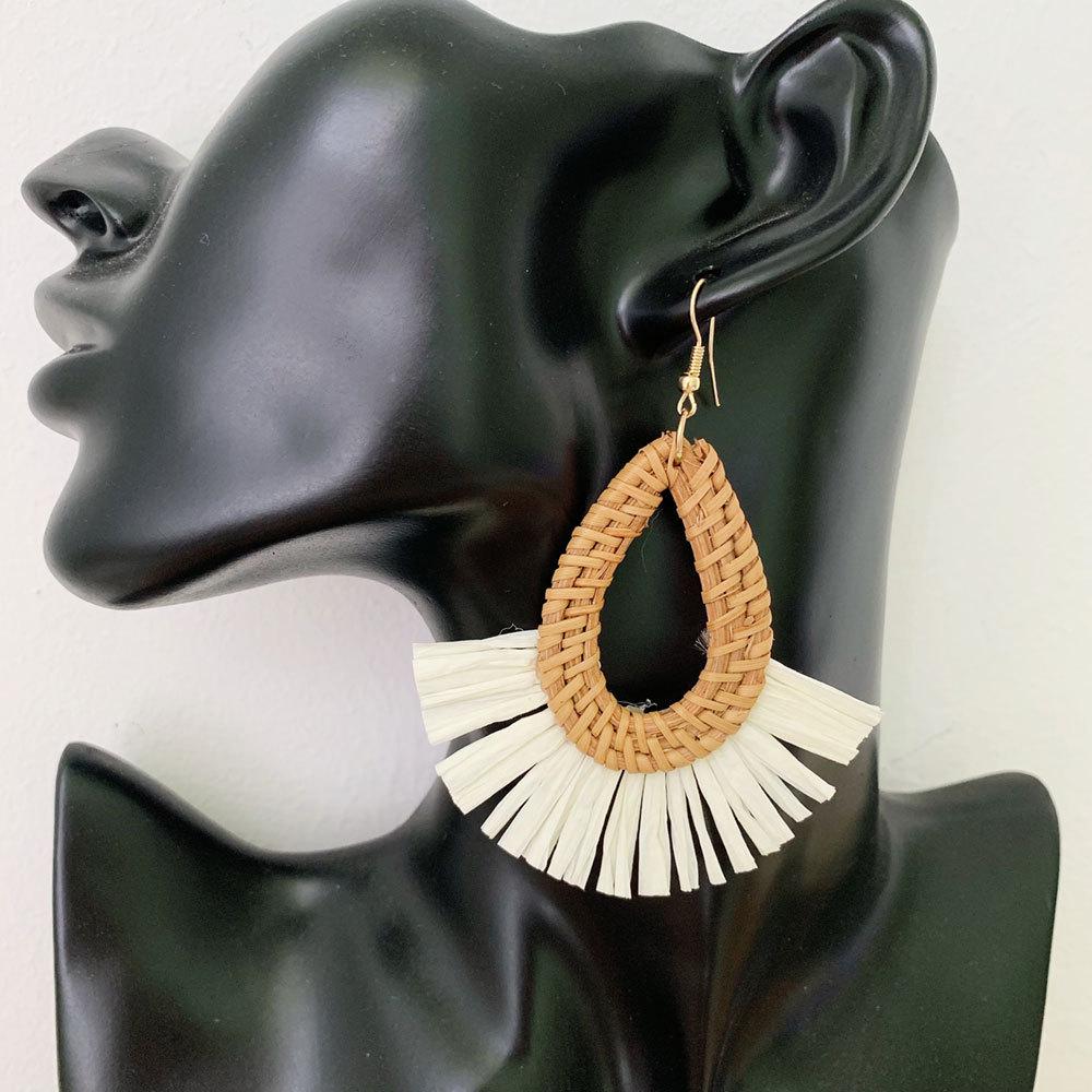 

Korean Resort Style Handmade Rattan Raffia Straw Dangle Earrings with Ear Clips