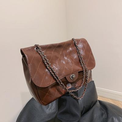 Fashionable Casual Commuter Shoulder Bag New Winter Casual Tote Bag Retro Chain Large Capacity Crossbody Bag