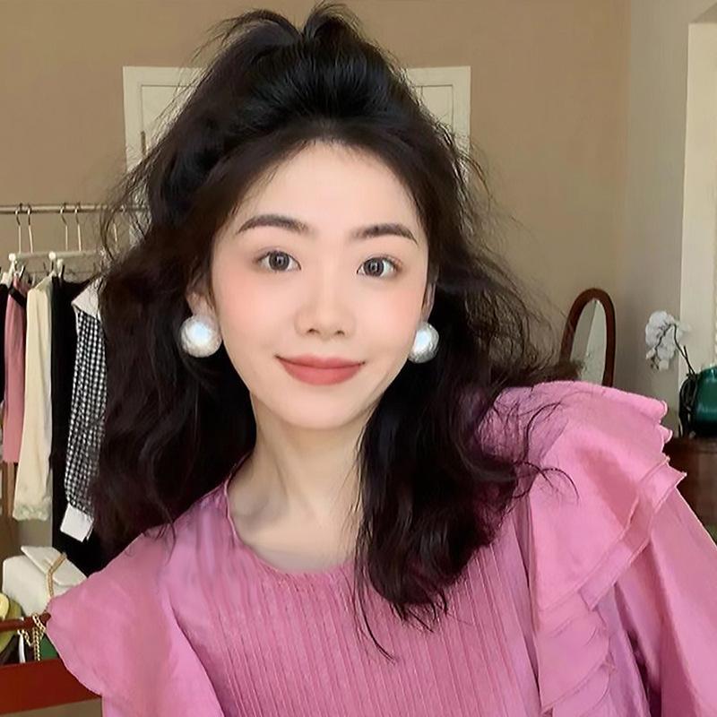 Round cotton pearl stud earrings minimalist fashion design earrings women's versatile temperament earrings
