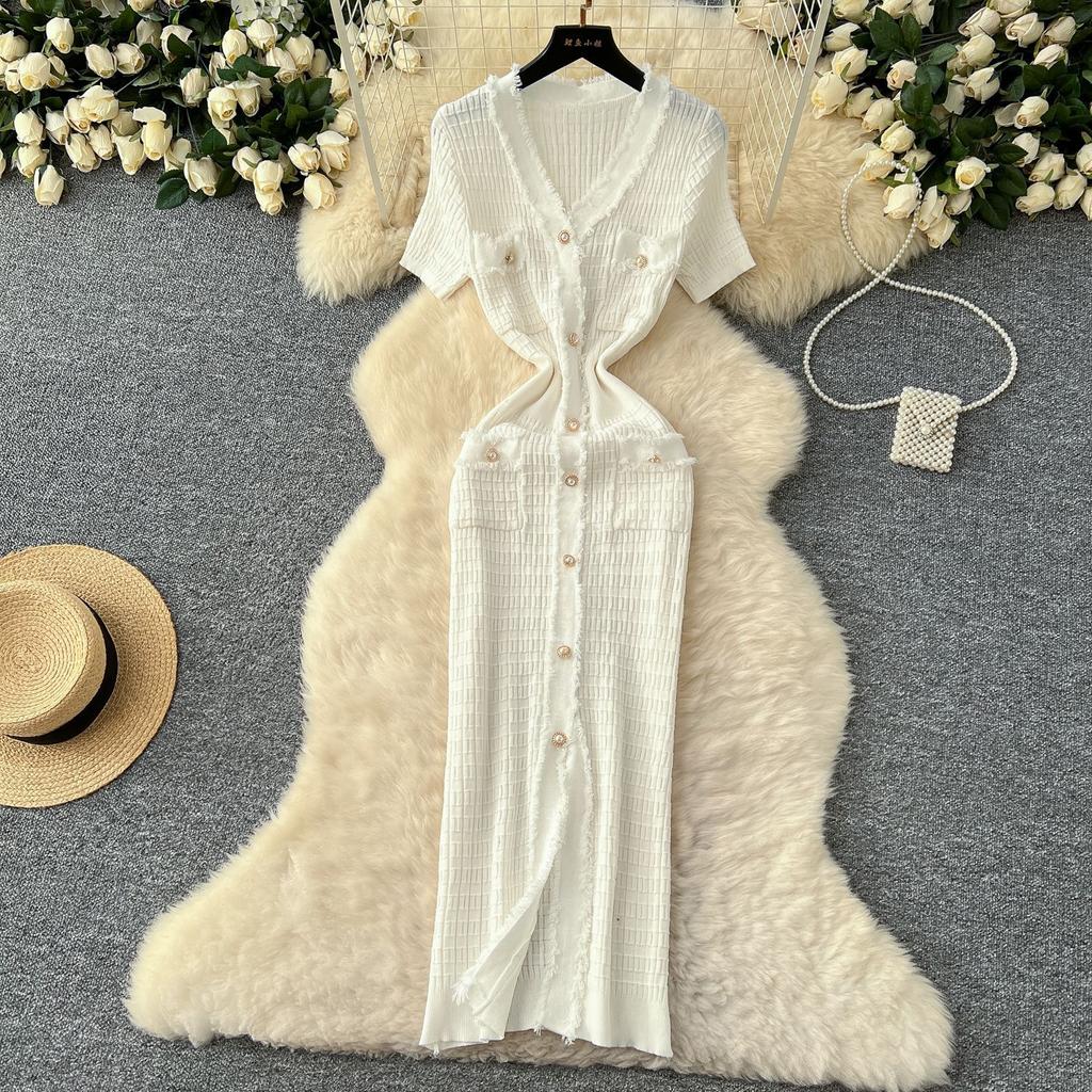 Elegant small fragrant style retro V-neck metal single-breasted buckle slim and thin temperament hip-wrapped knitted dress spring