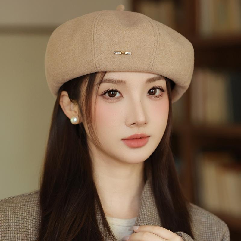 

Корейская версия женского осенне-зимнего нового ретро-берета, повседневной универсальной восьмиугольной шляпы, большого обхвата головы, подчеркивающей лицо, шляпы маленького художника average size