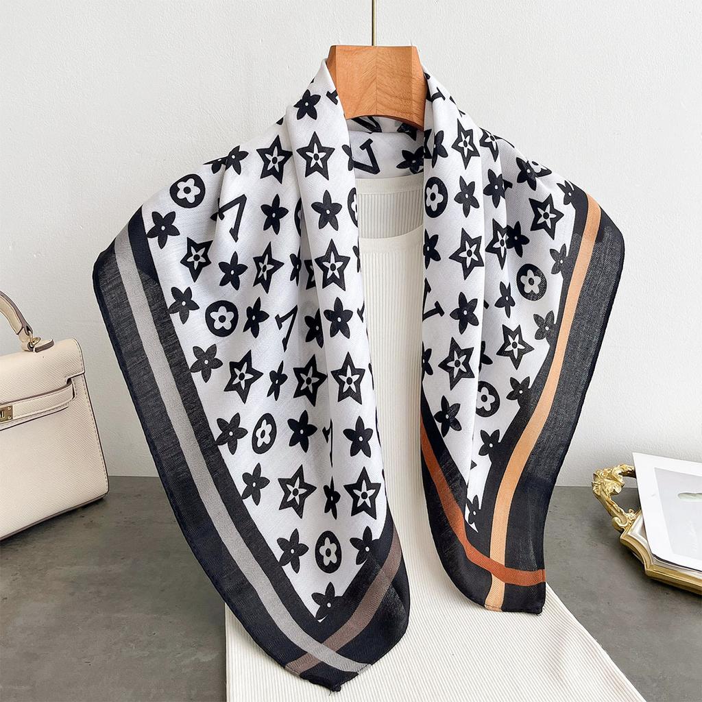 Spring and Autumn New Korean Small Square Scarf Women's 71 Cotton and Linen Versatile Small Scarf Neck Shirt Decorative Silk Scarf
