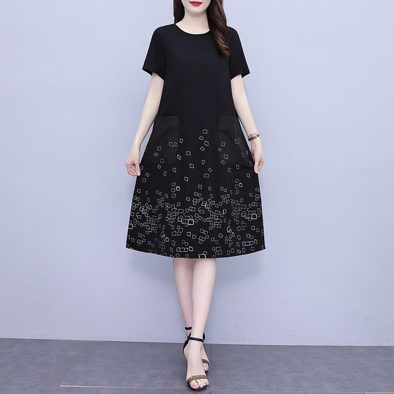 

Среднего возраста мама свободного покроя платье прикрывающее живот летнее новое черное универсальное прямое платье юбка ретро омолаживающее 5XL чёрный