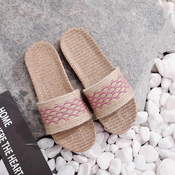 

Модная обувь на низком высоком каблуке Женские тапочки Слиперы Женские 2025 Массажные Летние Плоские Плетеные Шлепанцы Римские из ПУ ткани Обувь на копыто Тапочки 35