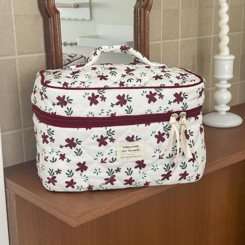 Cute Corduroy Heart Cosmetic Bags for Women Large Capacity Makeup Bag Travel Organizer