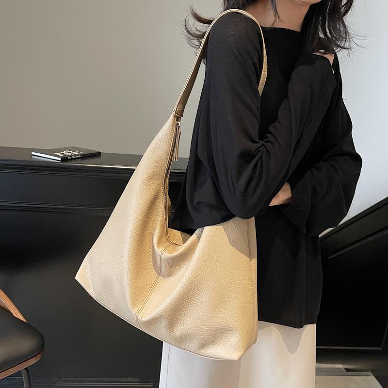 Trend bags women's bags 2025 new large-capacity messenger bags women's shoulder small square bags