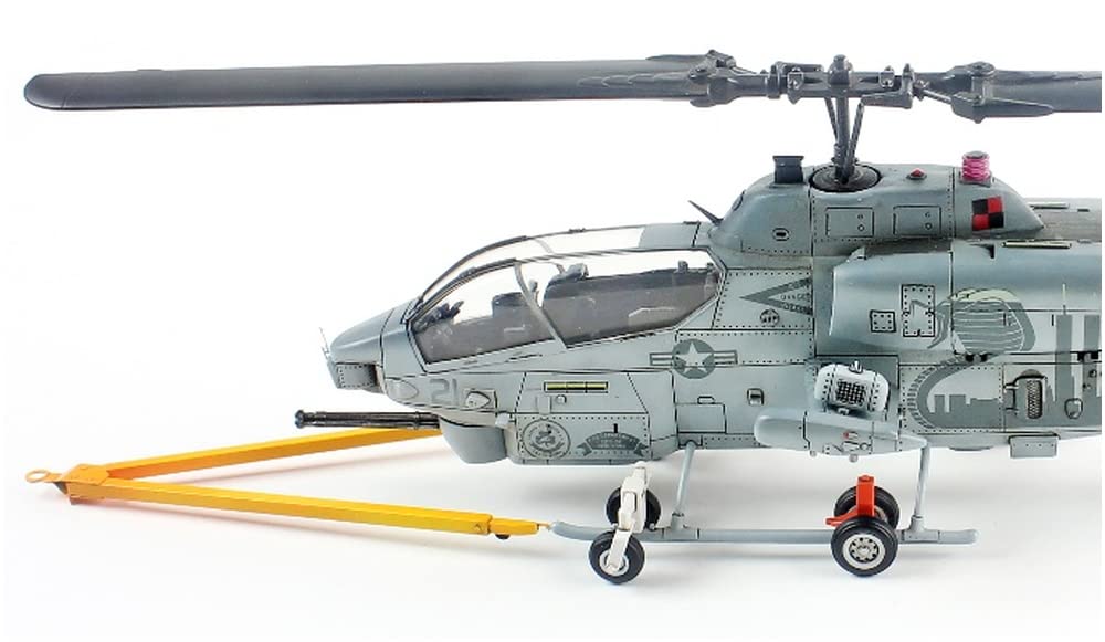 Dream Model Scale US Marine Corps Super Cobra Late Model Plastic Model DMO720017 Molded In Color 1/72 AH-1W