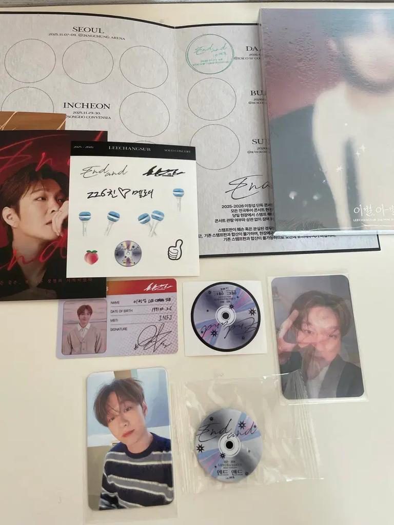 Lee Chang-seop Daegu Concert Fan Booth Kit (including the Album "Farewell, This Planet") Used