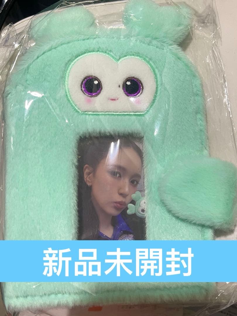 

[Б/У] TWICE Минами Мибури LOVELY ПЛЮШЕВЫЙ КОЛЛЕКЦИОННЫЙ БУК