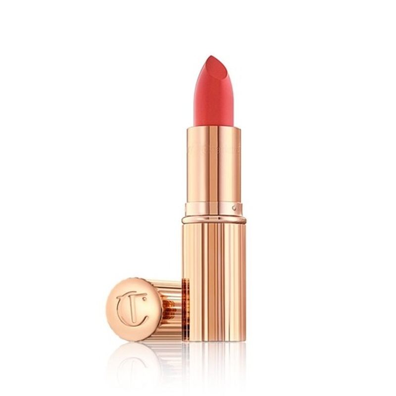

Charlotte Tilbury Kissing 005_Pillow Talk Fair