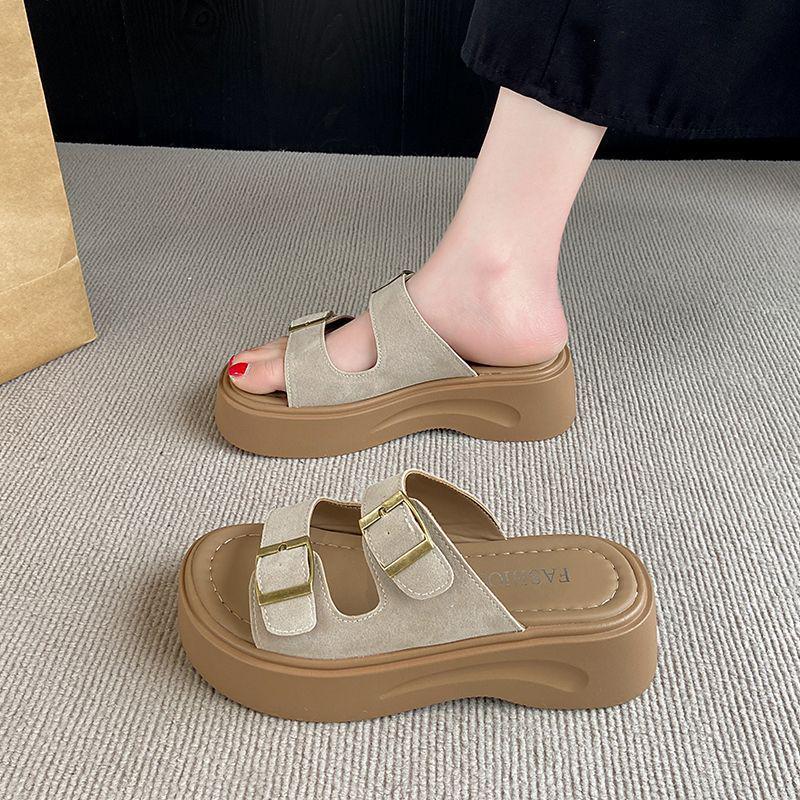 Damen Retro Sandalen mit weicher Sohle und einem Riemen - "Step on Shit" Outdoor Flats vom Influencer