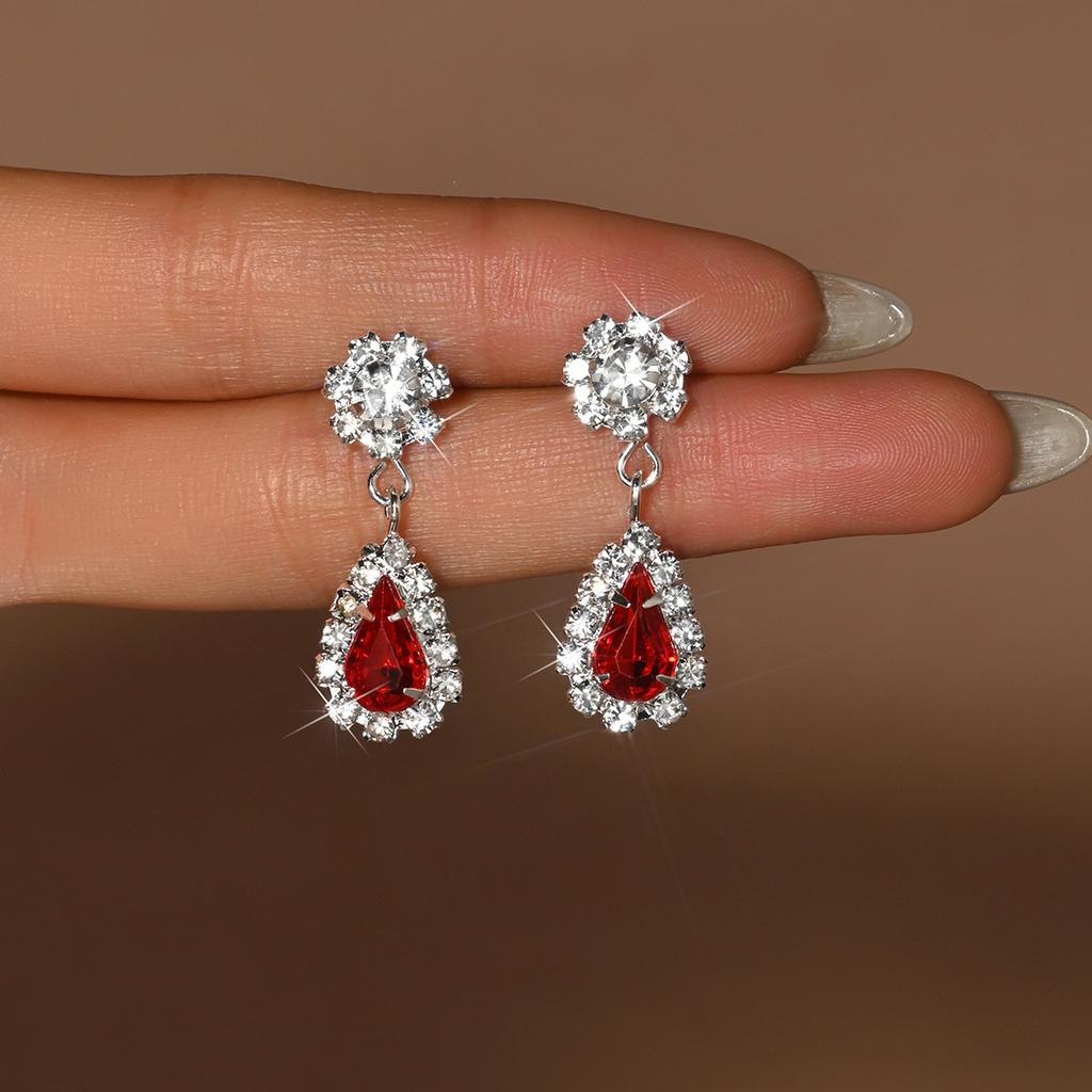 Leichter Luxus Wassertropfenförmig Super Glitzernd Temperament Hochwertig Zeigt Das Gesicht Kleine Ohrringe Ohrringe Modeschmuck Ohrringe Damen