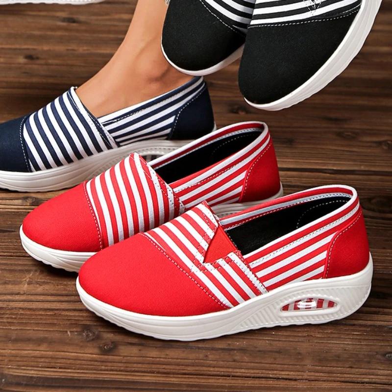 Women Sneakers Fashion Lightweight Sneakers Women Comfortable Casual Loafers 2025 New Designer Shoes for Women Zapatos De Mujer