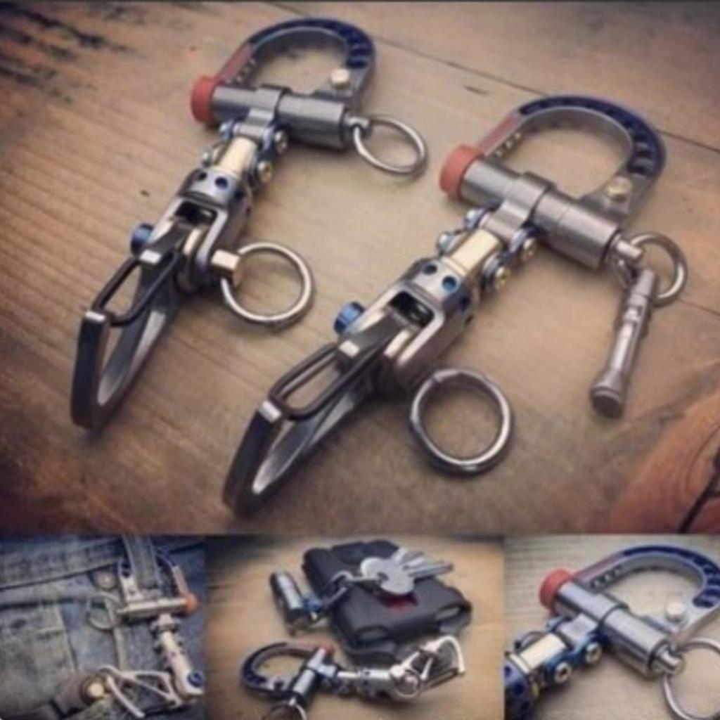 Premium Steel Keychain With Futuristic Cyberpunk Design Steel Key Ring For Everyday Carry And Gift Giving