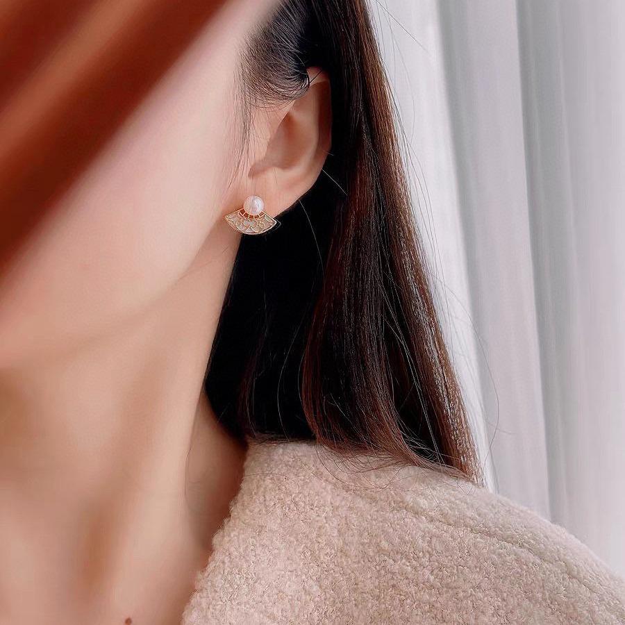 2024 High-End Freshwater Pearl & Shell Fan Earrings: French-Inspired Luxury for Women