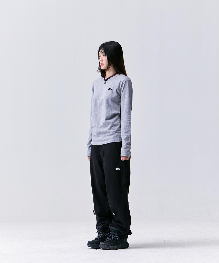 TANSANMAGNESIUM Pony Applique Long Sleeve (Gray)