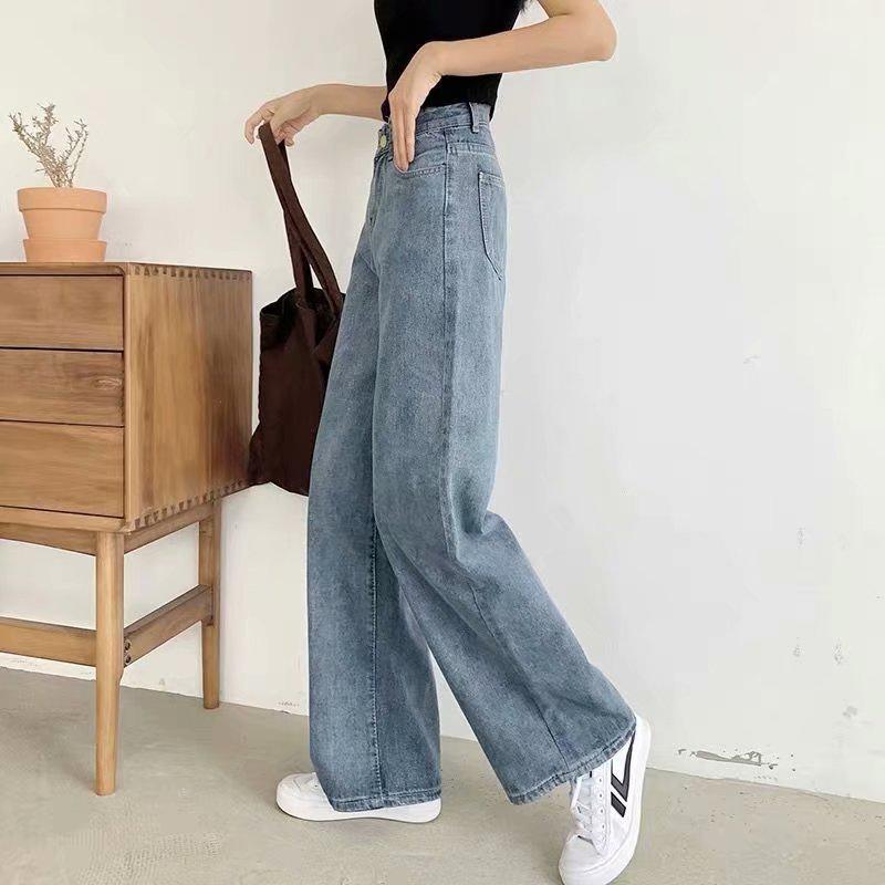 Women's High-Waist Wide-Leg Floor-Length Jeans, Retro Hong Kong Style for Autumn/Winter 2023.