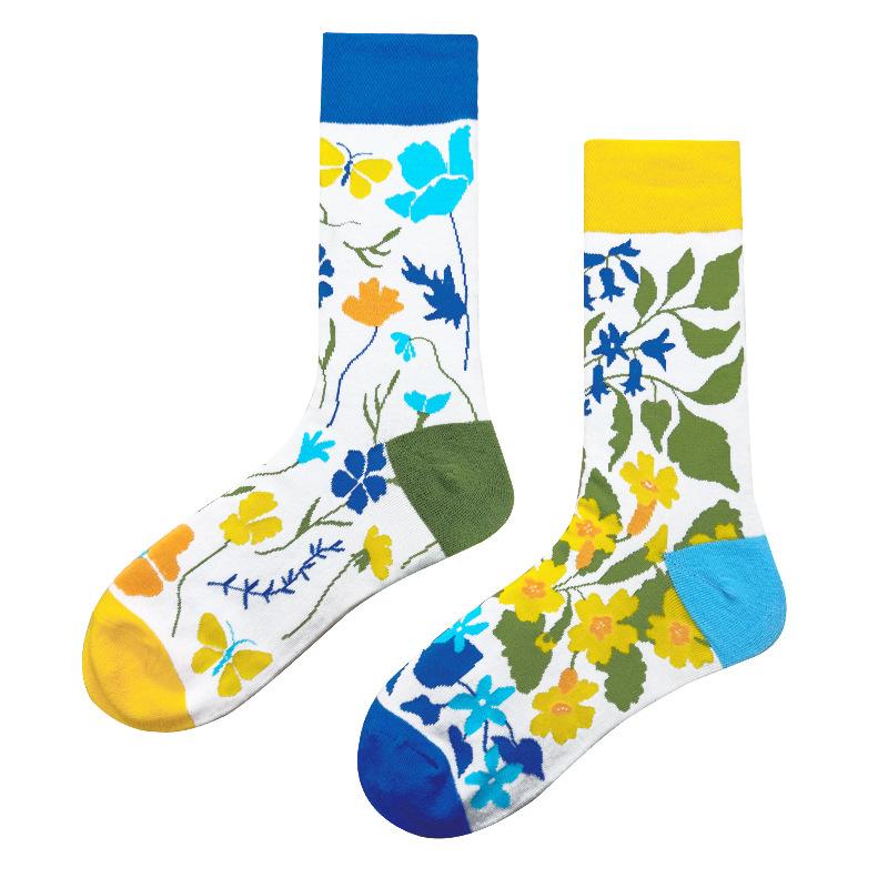 Ny Mode AB Asymmetriska Mandarinanka Herr- och Damsockor Tecknad Mode Roliga Söta Djur Mellanhöga Bomullssockor