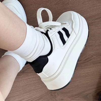 Nowe jesienno-zimowe dziecięce platformy uniwersalne i lekkie ins studencka moda lekkie buty na platformie