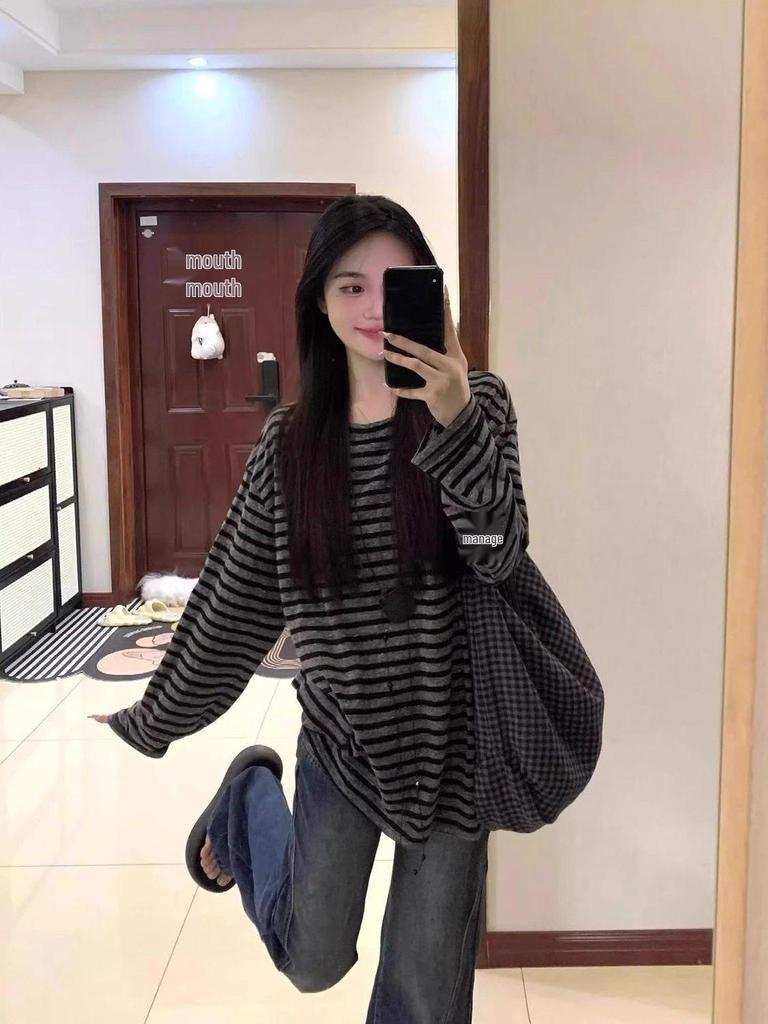 Women's Retro Black & Gray Striped Long-Sleeve T-Shirt - Korean Style, Loose Fit, Early Autumn Collection