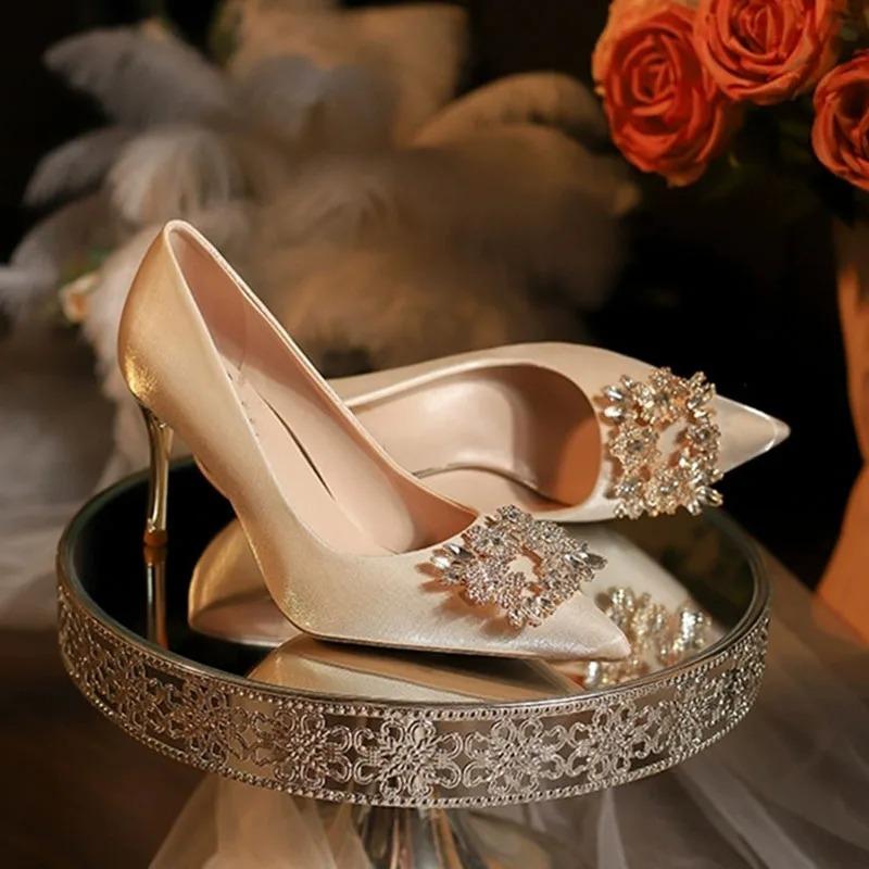 Fashion French-Style Wedding Shoes Bride Design Crystal Thin Heels Pumps Women Elegant Pointed Toe High-Heeled Shoes Woman Prom Shoes