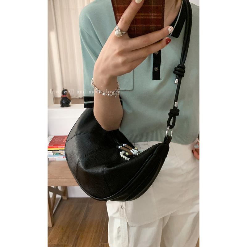 Niche Texture Underarm Bag Women's Bag 2025 Spring New Dumpling Bag Large Capacity Shoulder Messenger Bag