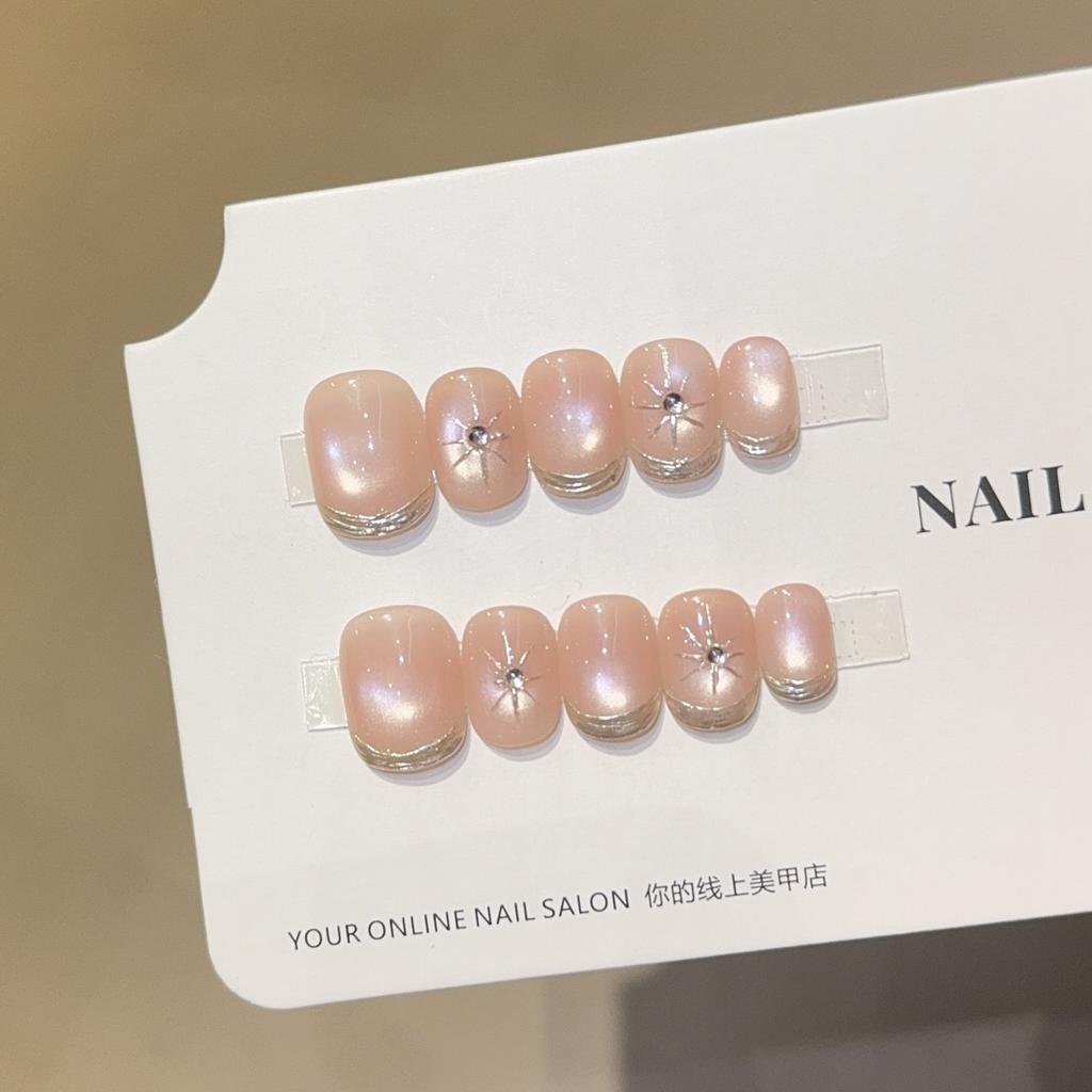 Ins Atmosphere Cat's Eye Doudou Nail Pure Handmade Wearing Nail Whitening Advanced Nail Art False Nail Patch