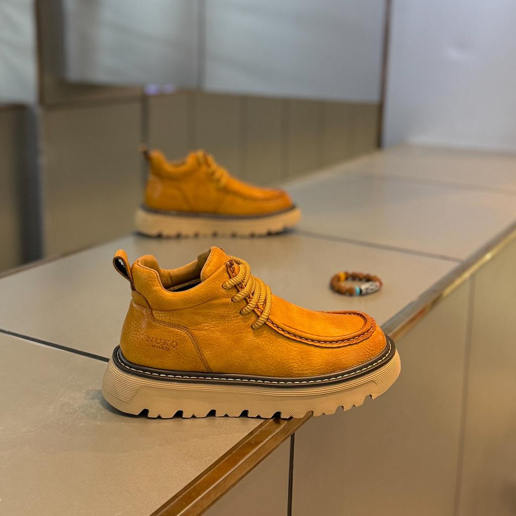 Martin boots men's winter new matte leather rhubarb boots thick sole heightening retro big head leather shoes men