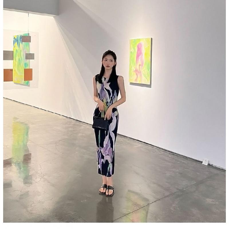 

Платье с принтом Miyake в наличии: Элегантная плиссированная юбка без рукавов с облегающим вырезом лодочкой One Size