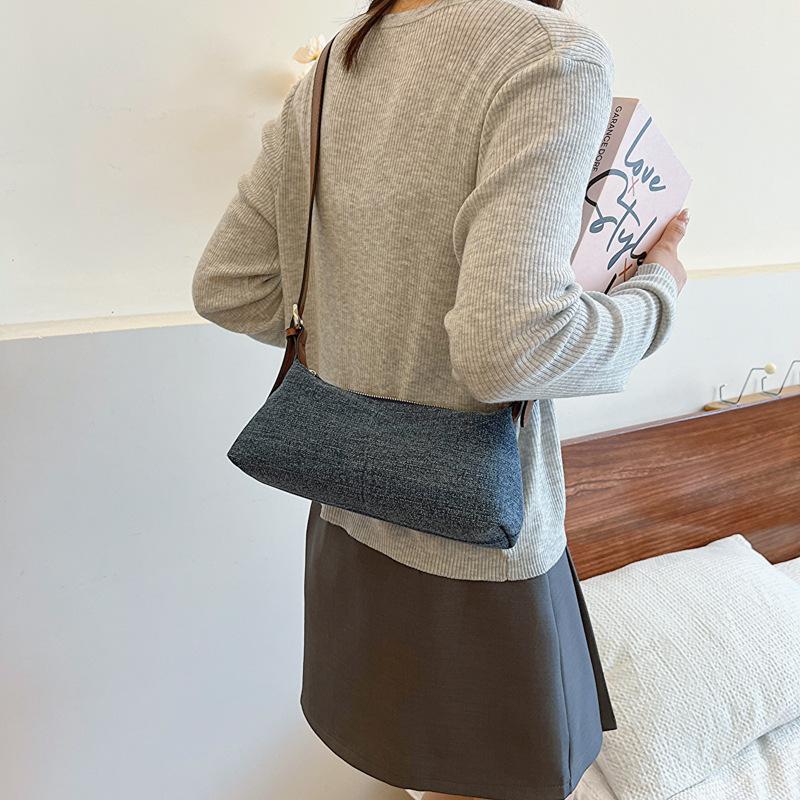 Handbag Femininity Shoulder Messenger Bag Retro Design Baguette Bag