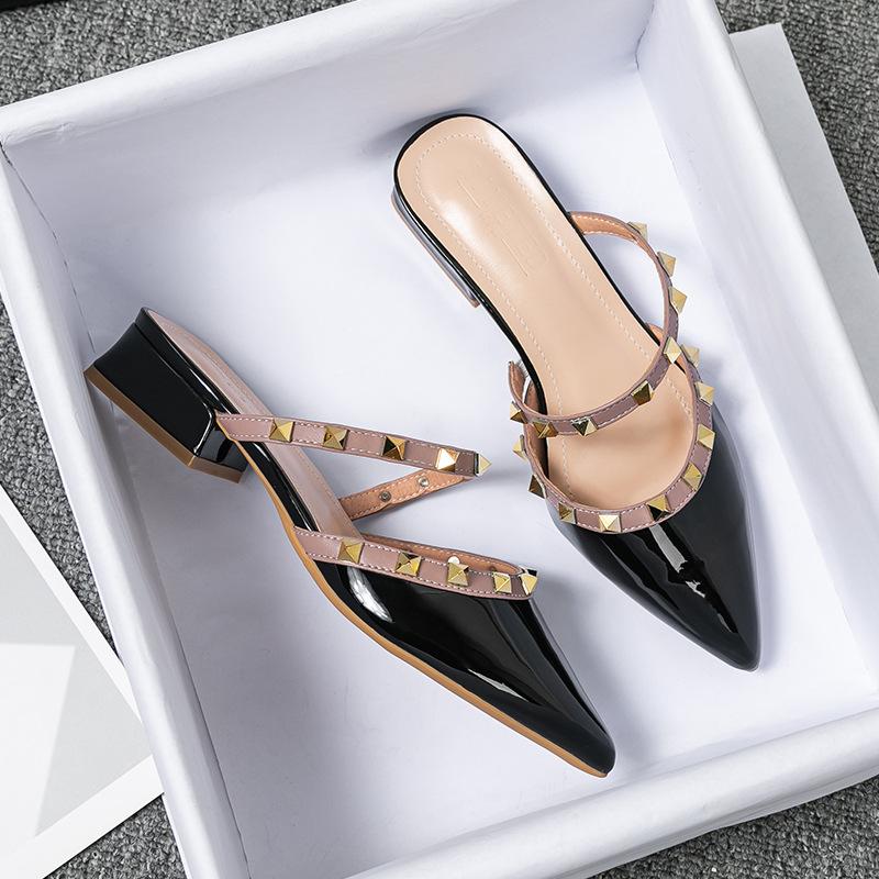 Fashion Ladies Slippers Summer New Outdoor Rivet Slippers Women's Middle Heel Sandals Women Slippers Plus Size 41-43