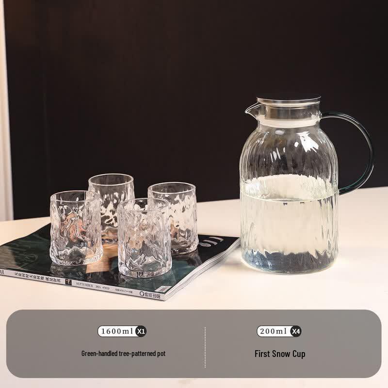 ZISIZ 2L Heat-Resistant Glass Water Pitcher with Tree Pattern