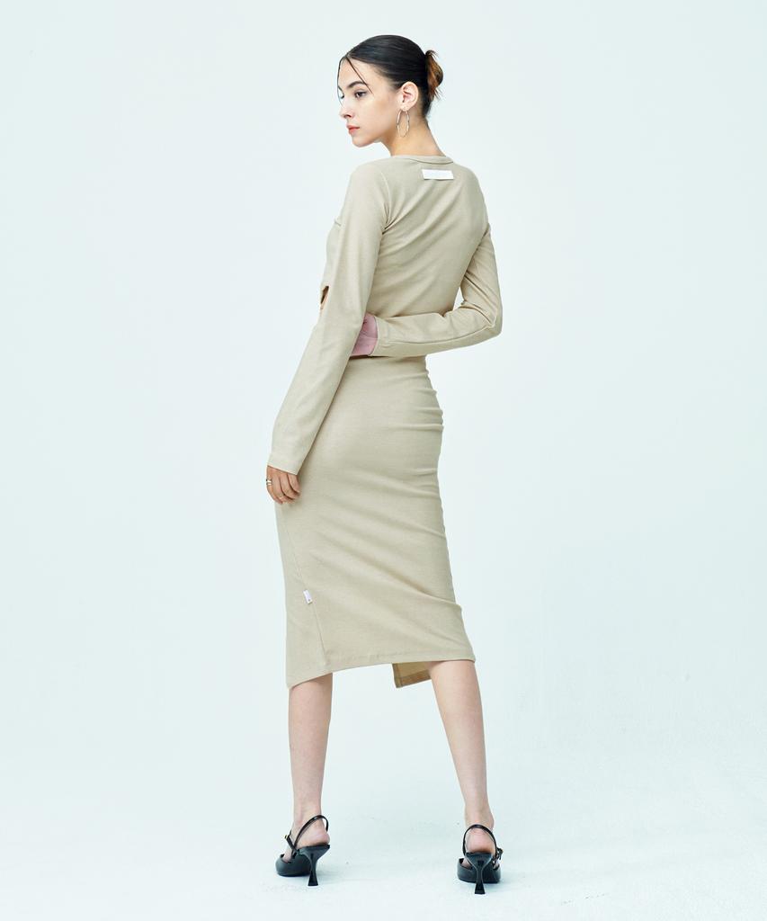 ATTENTIONROW FOR WOMEN Pigment Front Slit Long Skirt (Beige)