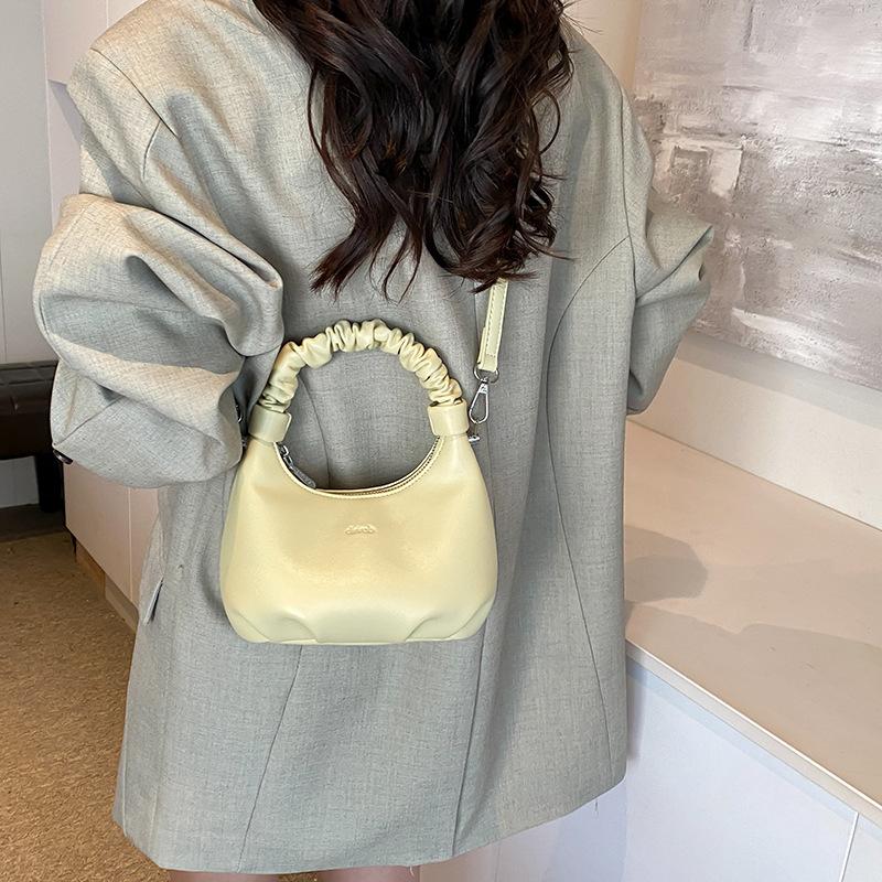 French niche texture women's bag 2025 summer new pleated handbag simple and versatile shoulder messenger bag
